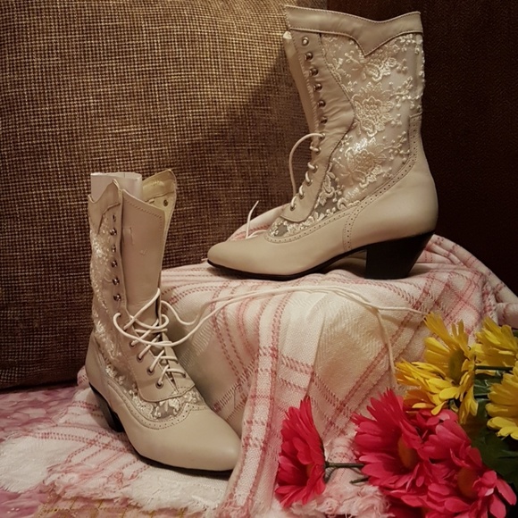 Shoes - HP! 7/05  Victorian look in Leather Western Boots